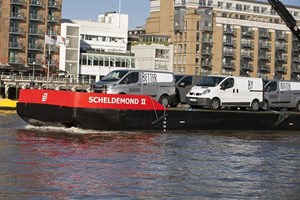 Scheldemond I & II are to work on the River Thames
